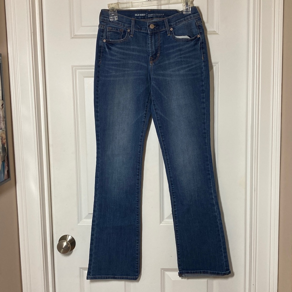 Old Navy Curvy Profile